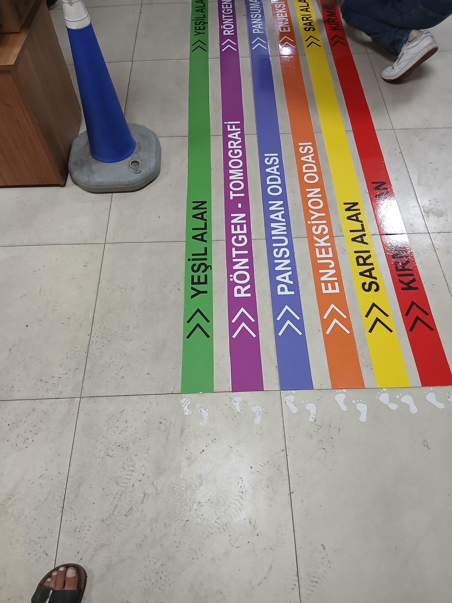 Bayrampaşa Devlet Hastanesi ve Tuzla Devlet Hastanesi Yer Yönlendirme Stickerları